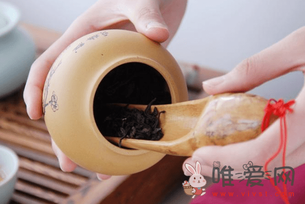 茶则是用来中和茶汤使之浓淡均匀！茶则的由来及用处？